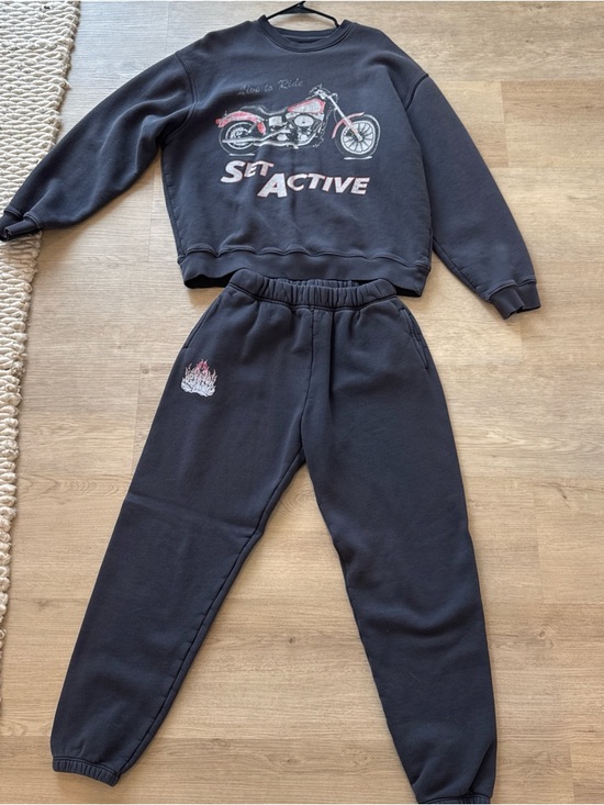 SET Active Tops - SET Active Limited Edition Sweat Set